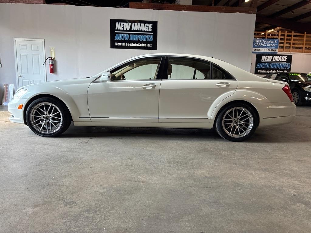 Mercedes-Benz S-Class 4dr Sdn S 550 RWD 2011