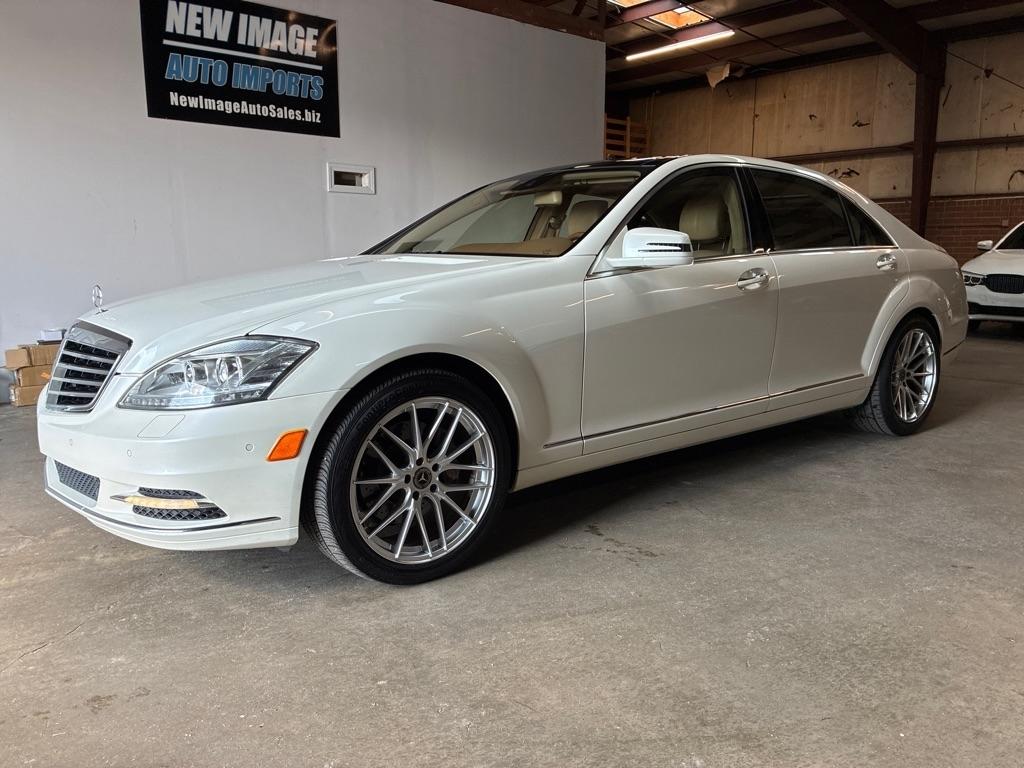 Mercedes-Benz S-Class 4dr Sdn S 550 RWD 2011