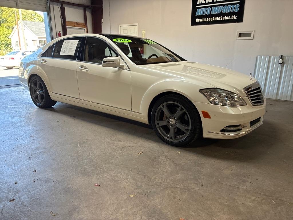 Mercedes-Benz S-Class 4dr Sdn S 550 RWD 2011