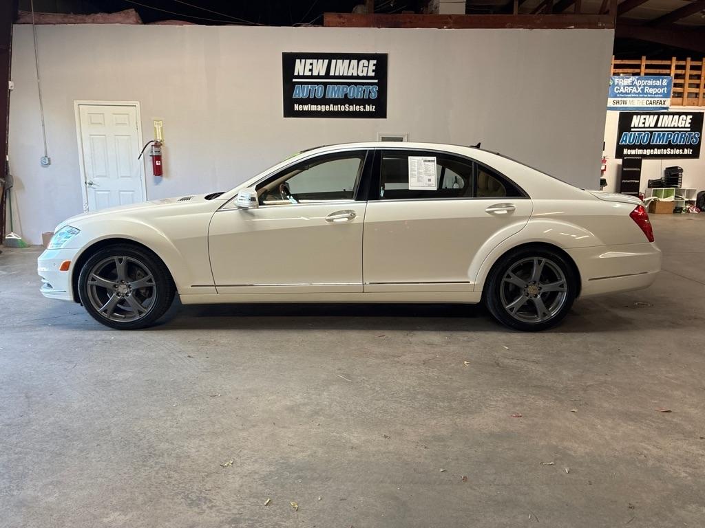 Mercedes-Benz S-Class 4dr Sdn S 550 RWD 2011