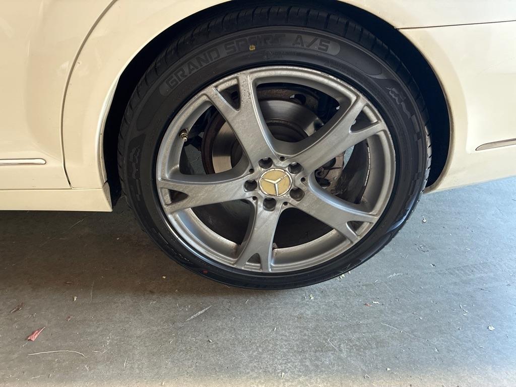 Mercedes-Benz S-Class 4dr Sdn S 550 RWD 2011