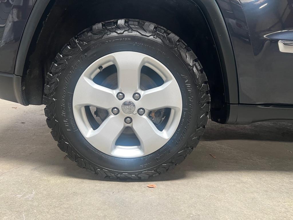 Jeep Grand Cherokee 4WD 4dr Laredo 2012