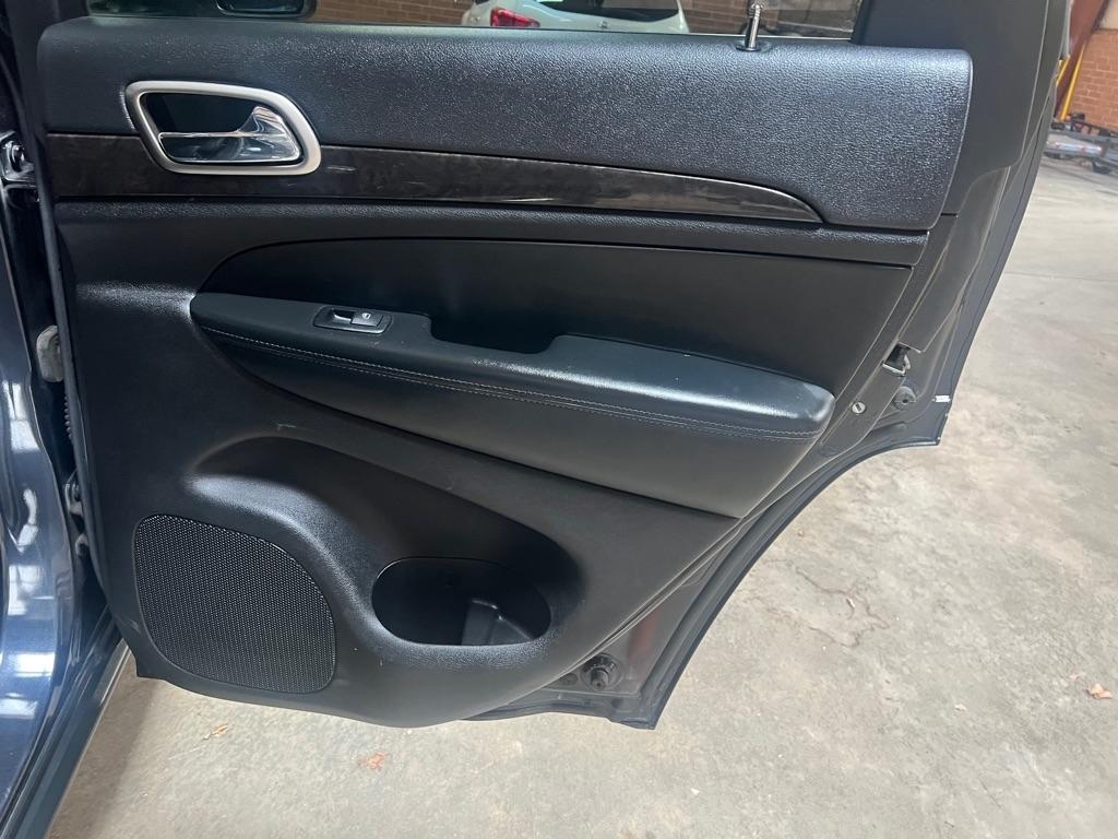 Jeep Grand Cherokee 4WD 4dr Laredo 2012