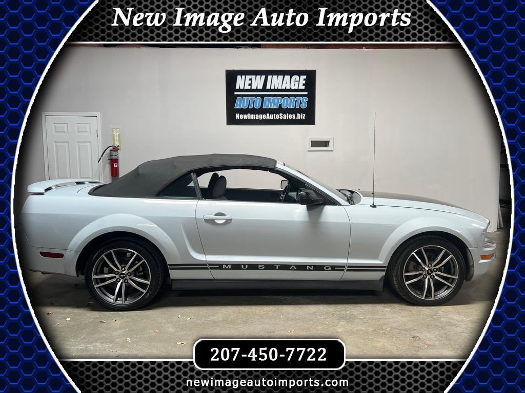 Ford Mustang 2dr Conv Deluxe 2005
