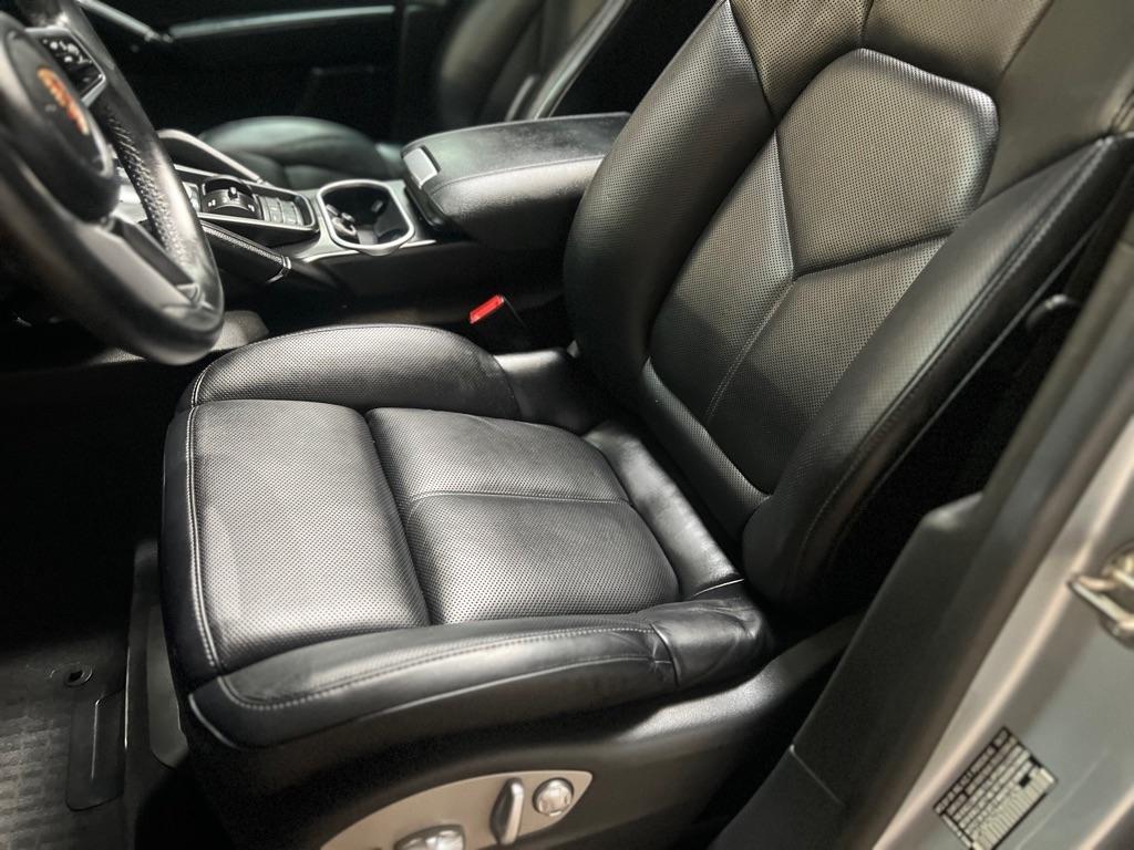 Porsche Cayenne AWD 2017