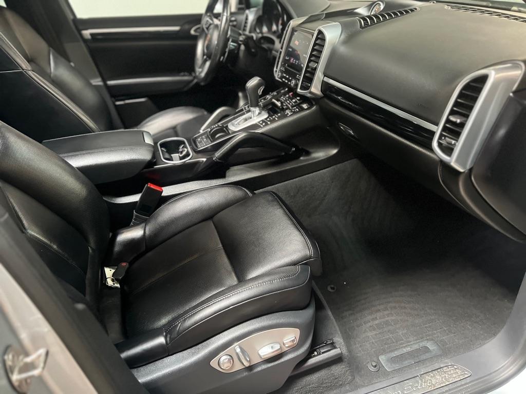 Porsche Cayenne AWD 2017