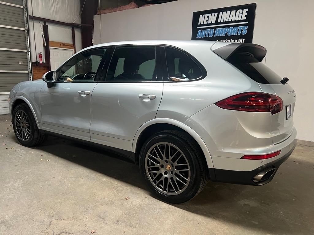 Porsche Cayenne AWD 2017