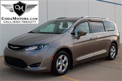 2017 Chrysler Pacifica  2017 Chrysler Pacifica