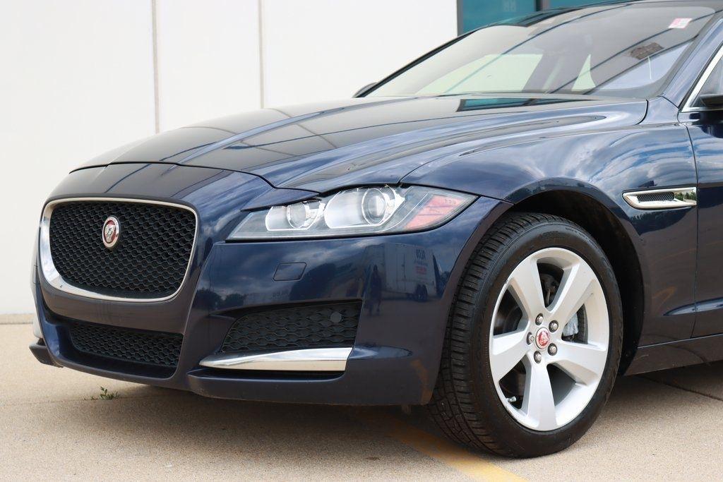 Jaguar XF-Series  2018