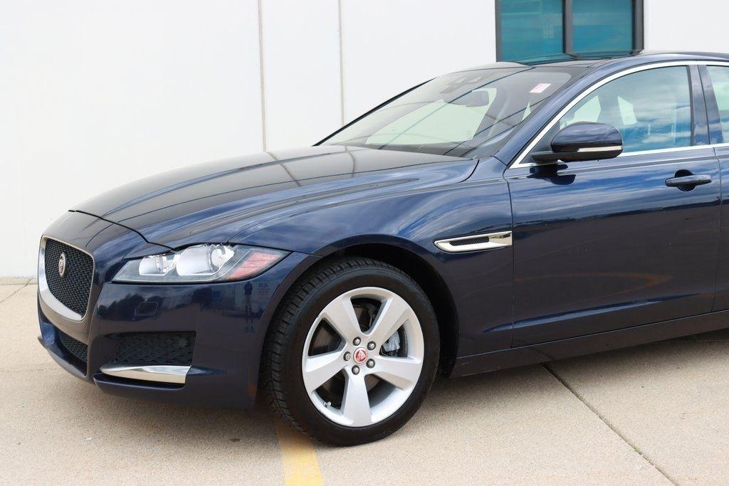 Jaguar XF-Series  2018