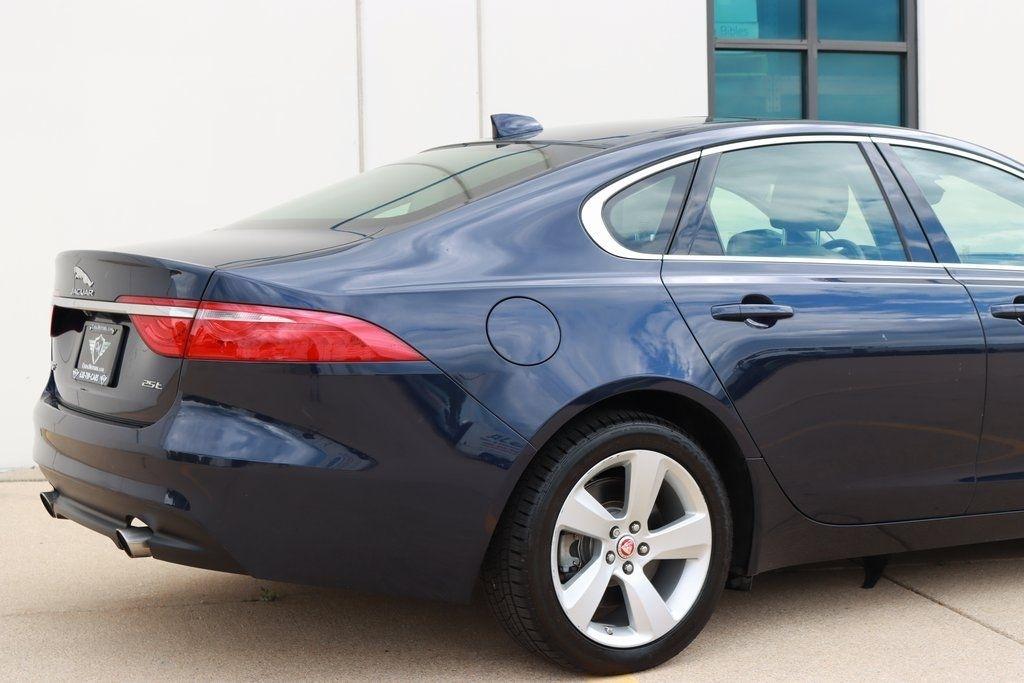 Jaguar XF-Series  2018