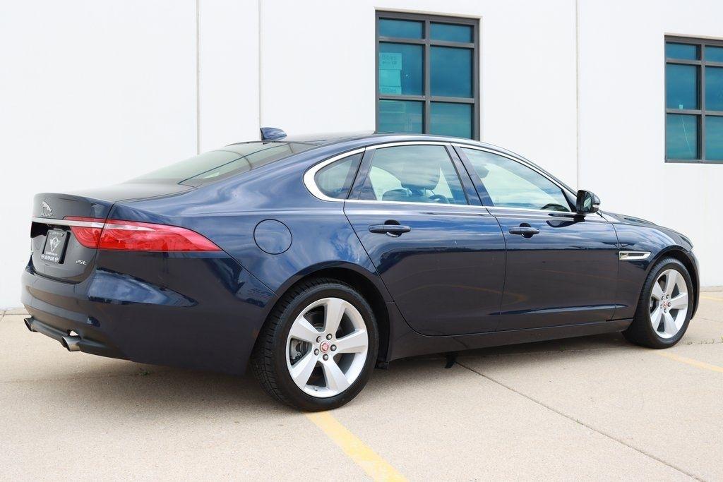 Jaguar XF-Series  2018