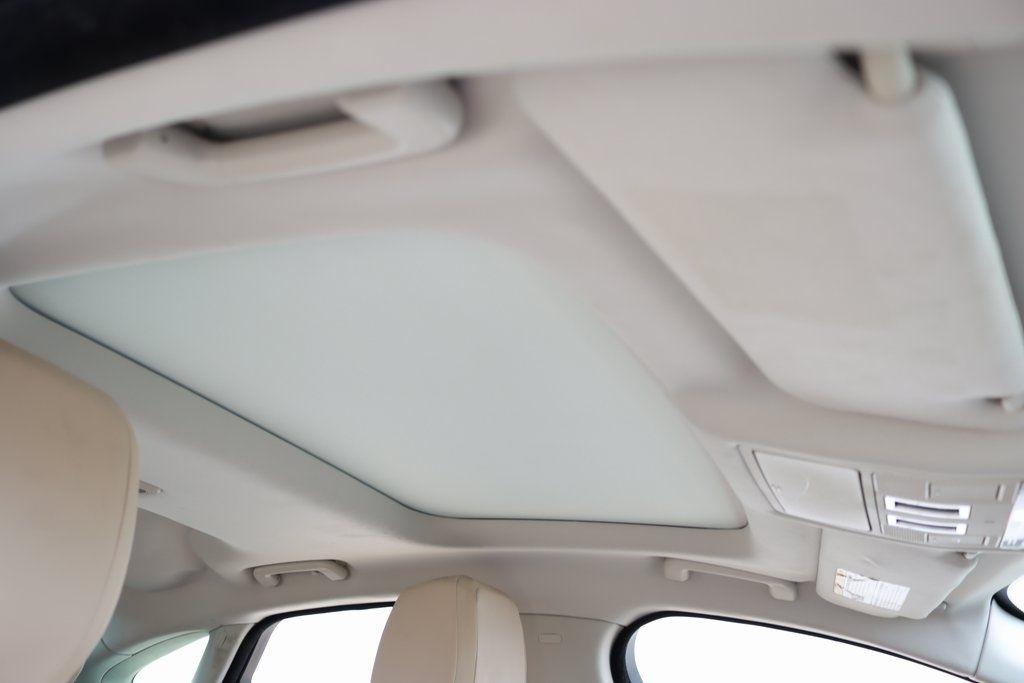 Jaguar XF-Series  2018