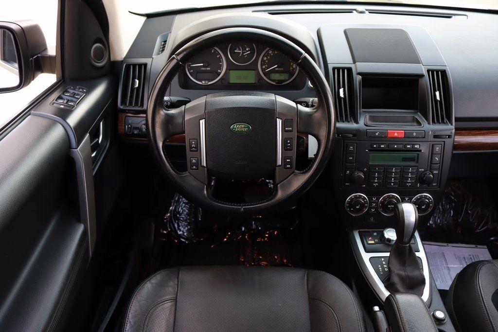 2010 LAND ROVER LR2 - Image 23