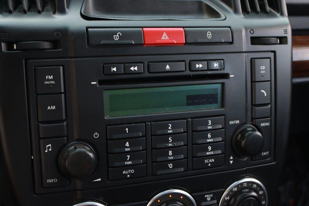 2010 LAND ROVER LR2 - Image 28