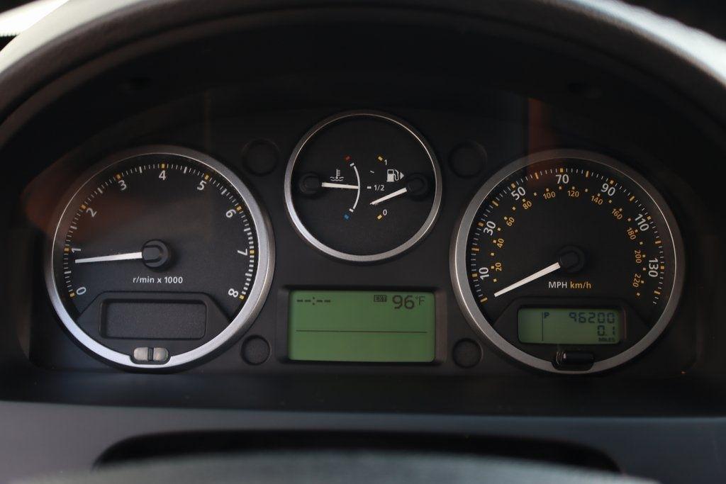 2010 LAND ROVER LR2 - Image 29