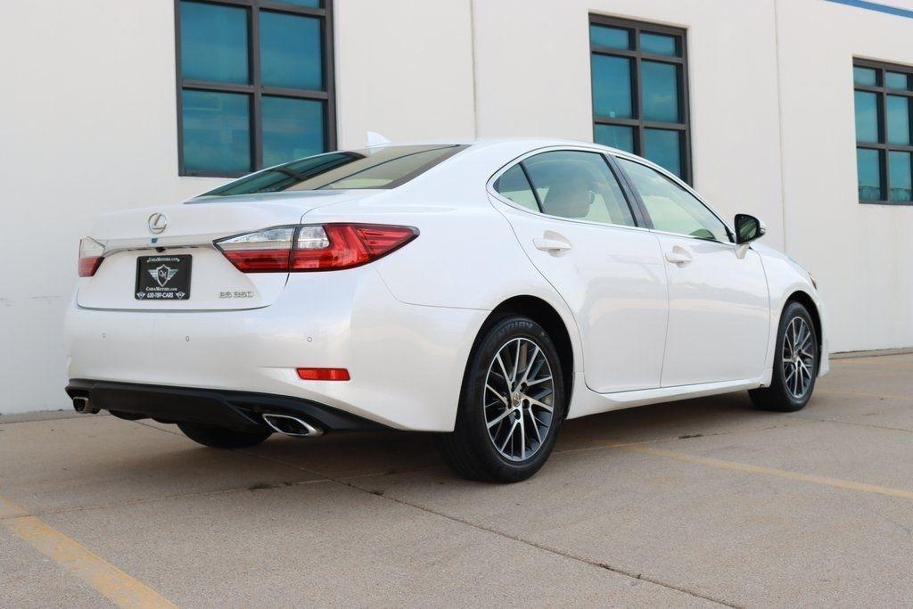 Lexus ES 350  2016