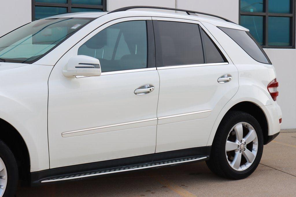 Mercedes-Benz M-Class  2011