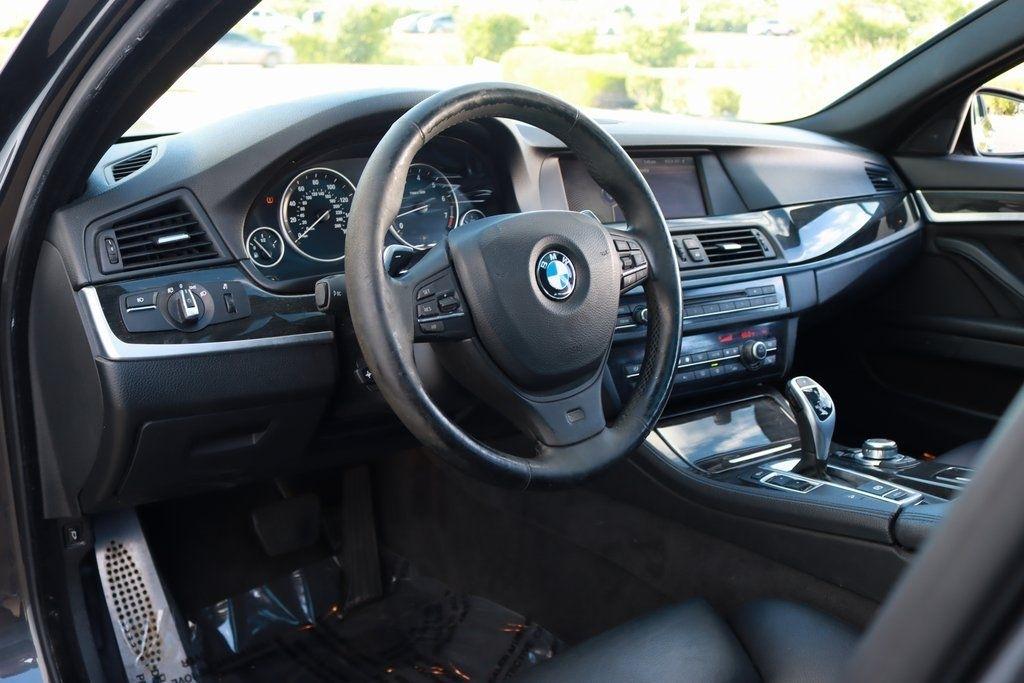 BMW 5-Series  2012