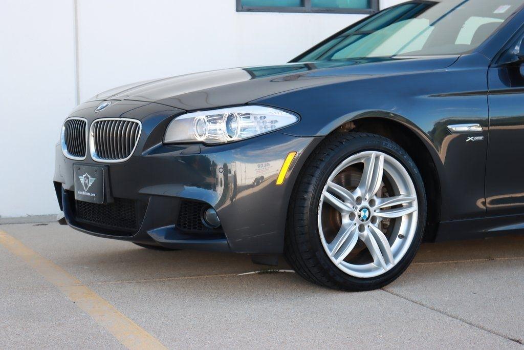 BMW 5-Series  2012