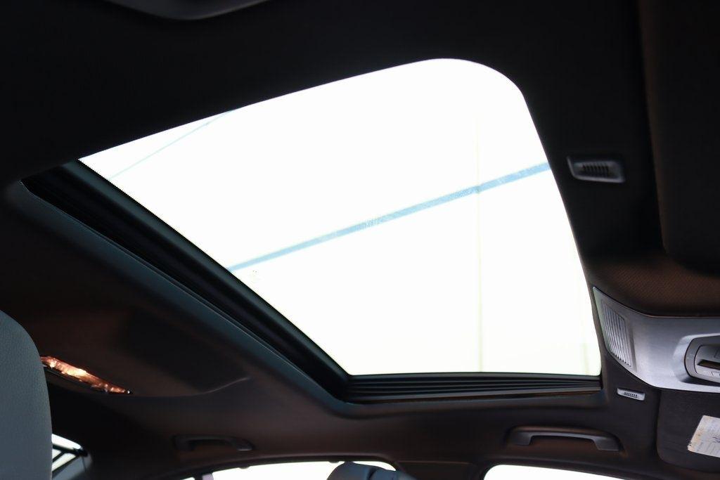 BMW 5-Series  2012