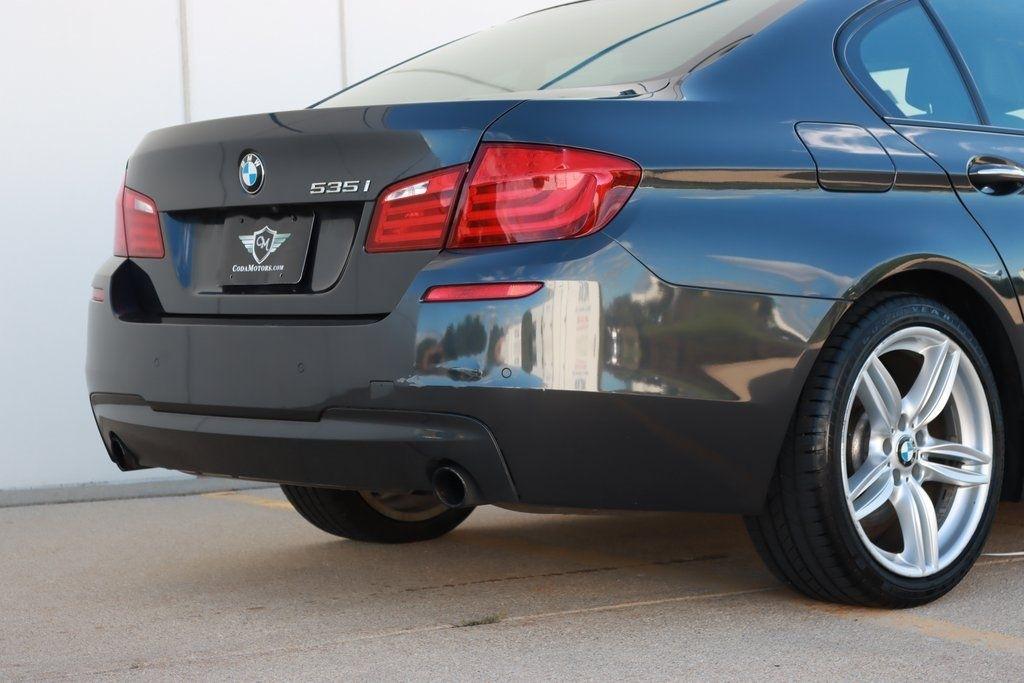 BMW 5-Series  2012