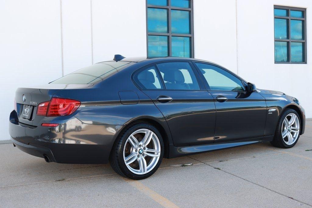 BMW 5-Series  2012