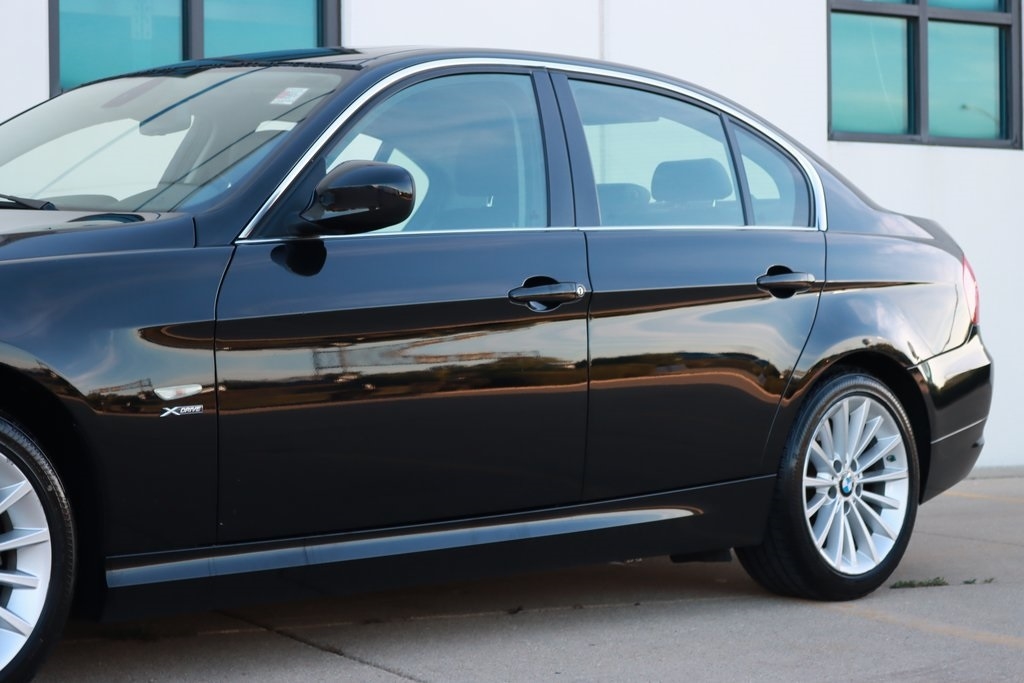 2011 Bmw 335i xDrive SA photo 3