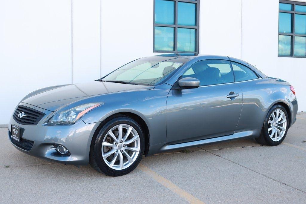 Infiniti G Convertible  2013