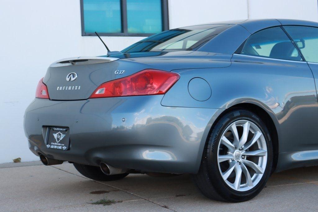 Infiniti G Convertible  2013