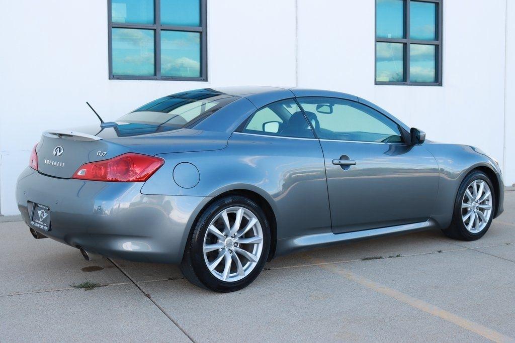 Infiniti G Convertible  2013