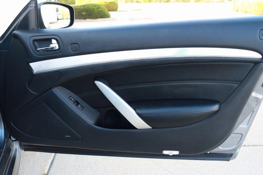 Infiniti G Convertible  2013