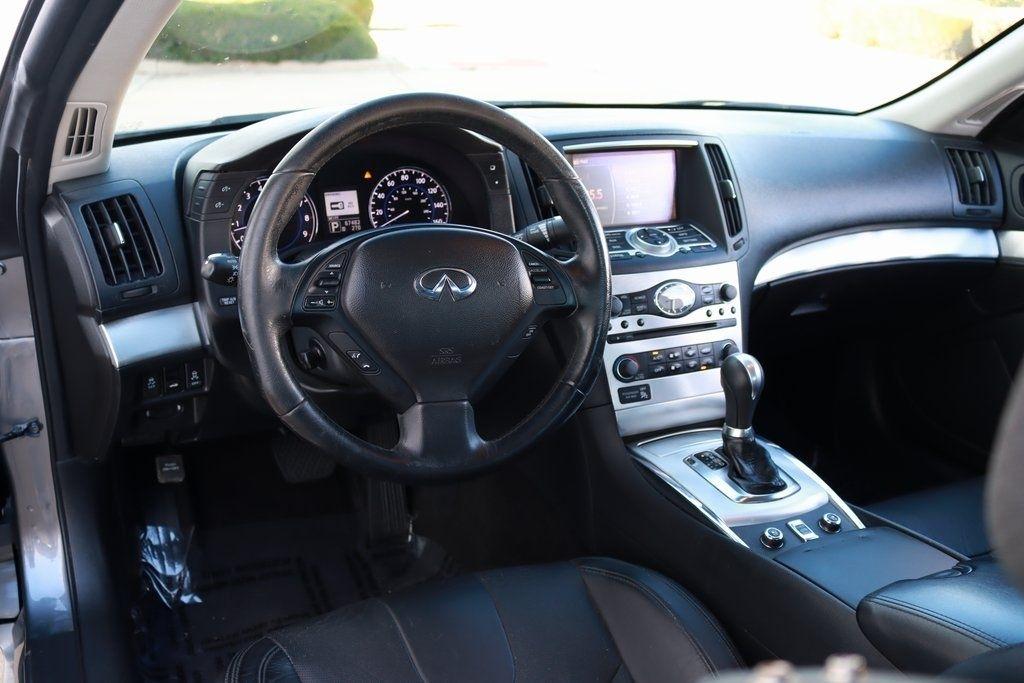 Infiniti G Convertible  2013