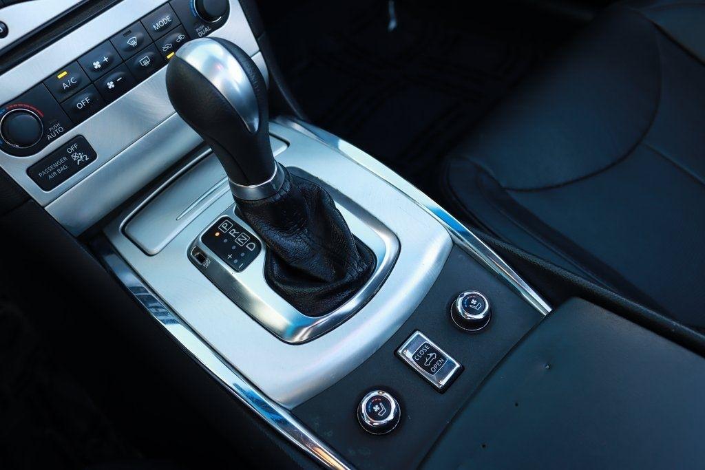 Infiniti G Convertible  2013