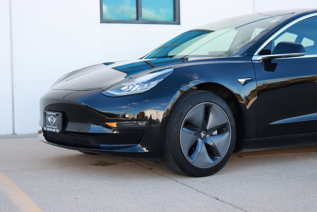 Tesla Model 3  2018 Tesla Model 3  2018