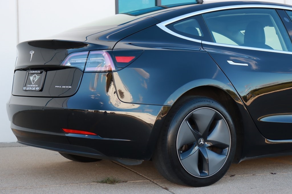 Tesla Model 3  2018 Tesla Model 3  2018