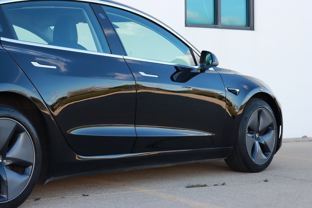 Tesla Model 3  2018 Tesla Model 3  2018
