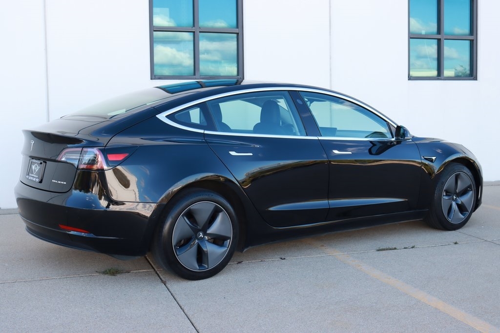 Tesla Model 3  2018 Tesla Model 3  2018