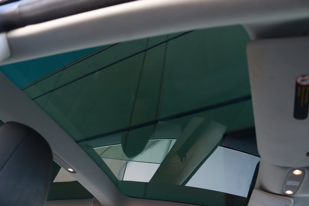 Tesla Model 3  2018 Tesla Model 3  2018