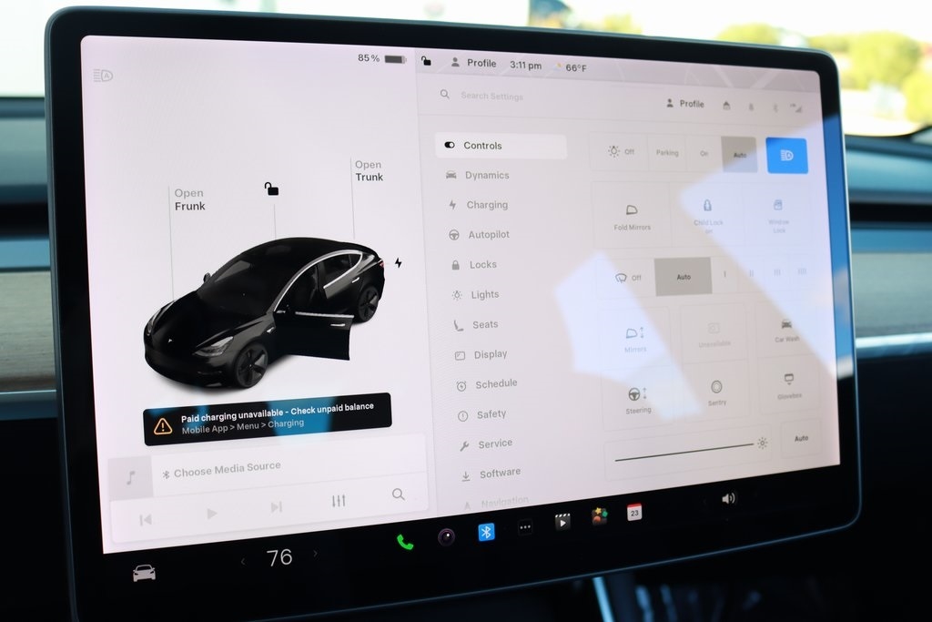 Tesla Model 3  2018 Tesla Model 3  2018