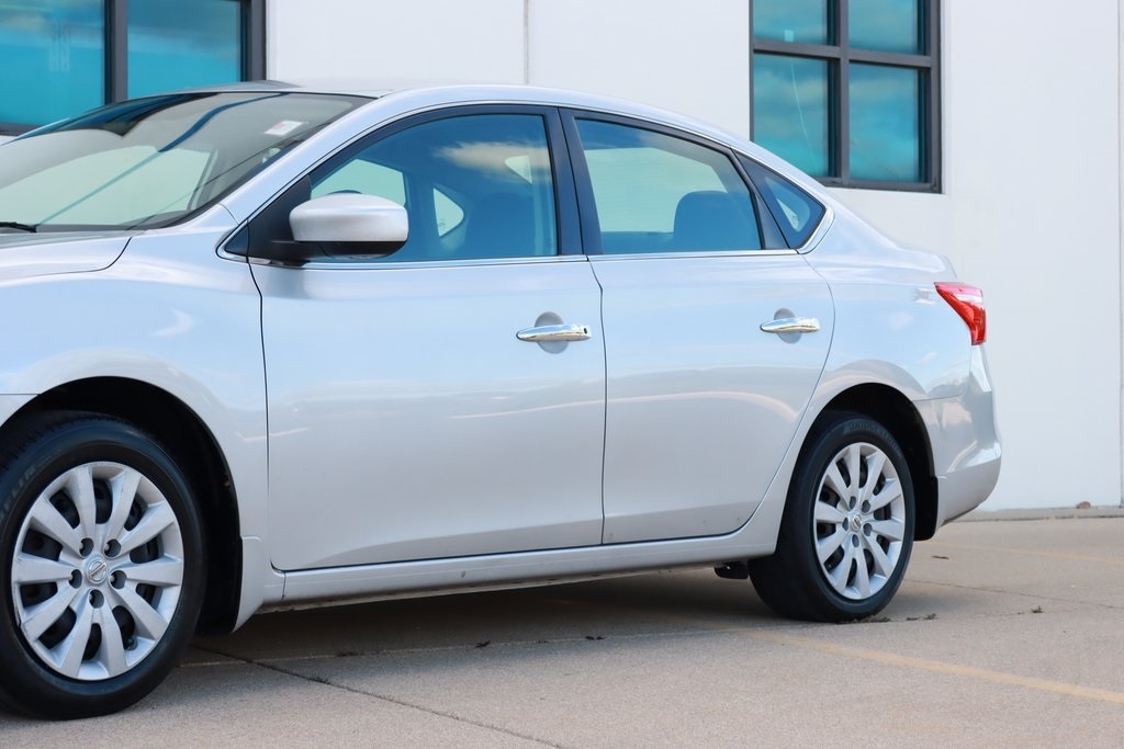 Nissan Sentra  2017 Nissan Sentra  2017