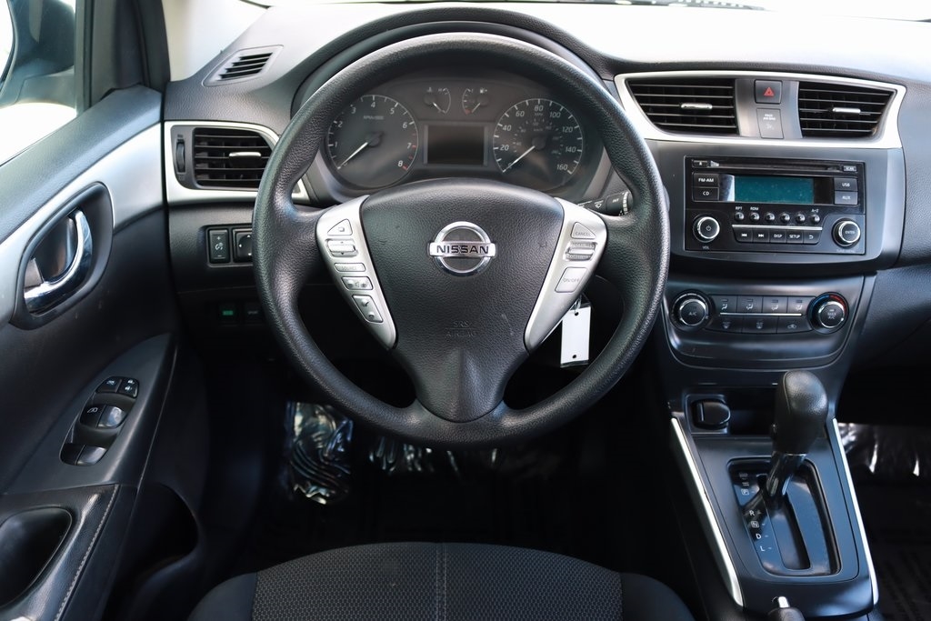 Nissan Sentra  2017 Nissan Sentra  2017