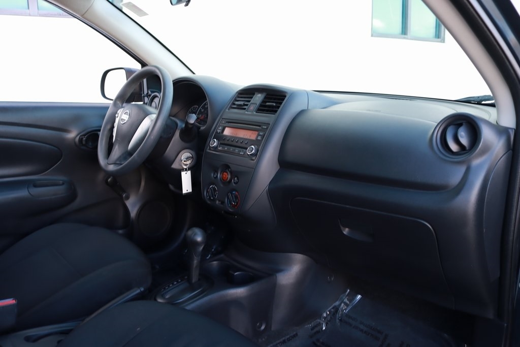 Nissan Versa  2015 Nissan Versa  2015