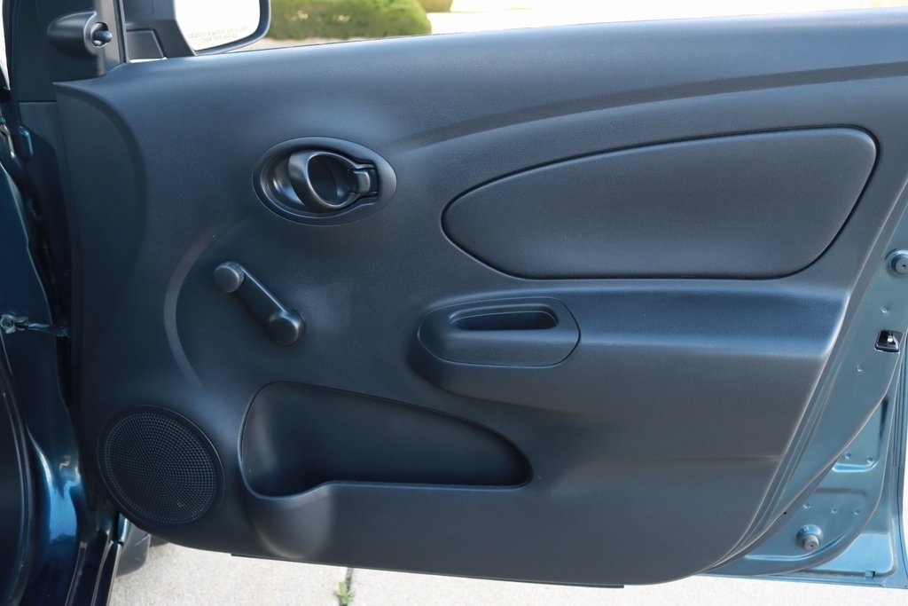 Nissan Versa  2015 Nissan Versa  2015