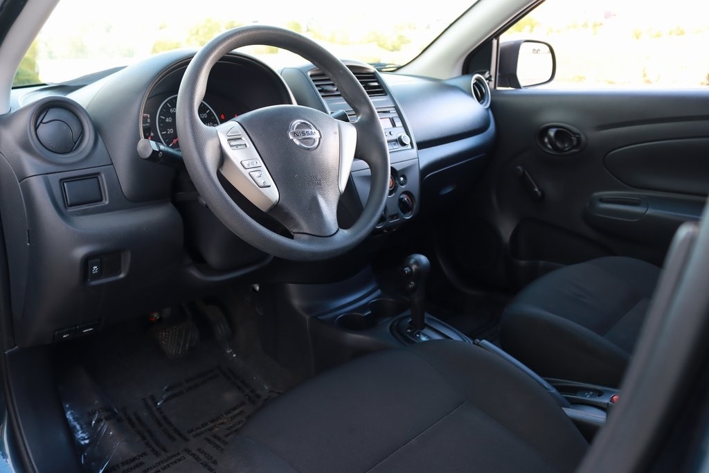 Nissan Versa  2015 Nissan Versa  2015