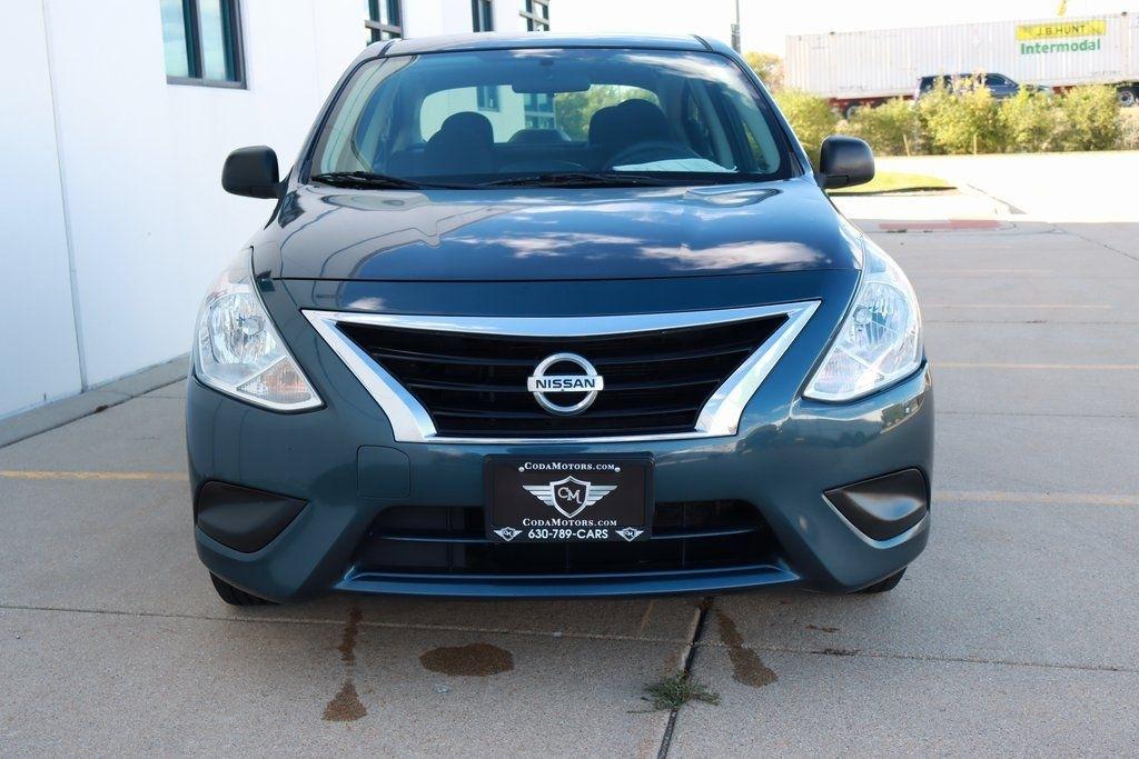 Nissan Versa  2015