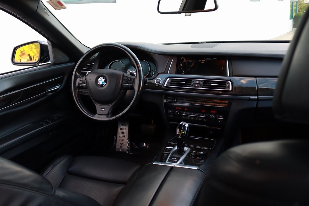 BMW 7-Series  2015 BMW 7-Series  2015