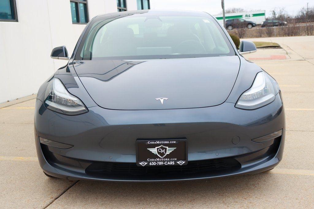 Tesla Model 3  2020