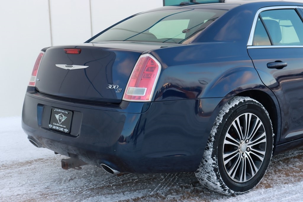 Chrysler 300  2013