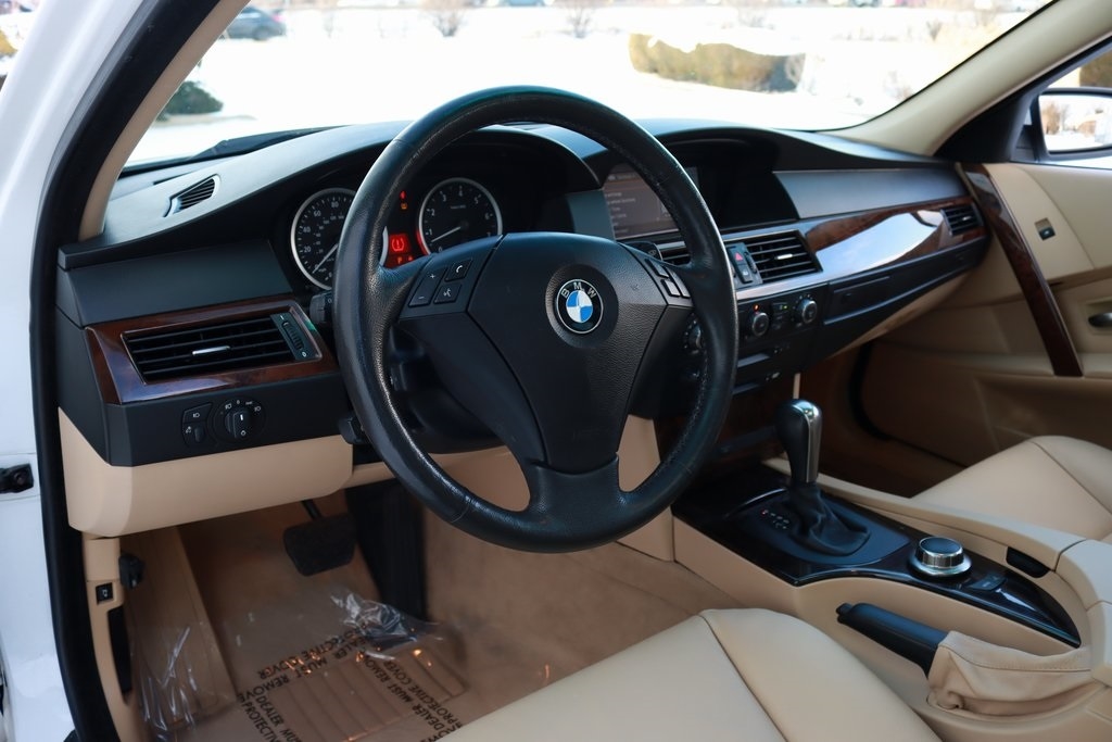 BMW 5-Series  2007